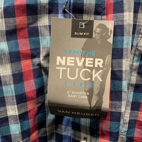 Van Heusen Never Tuck XXL button down shirt - Picture 2 of 5